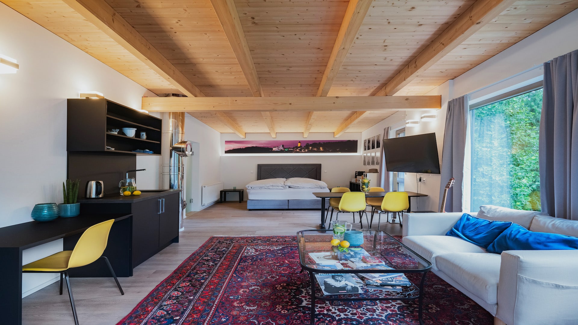 Clam-Lodges_Slider_1